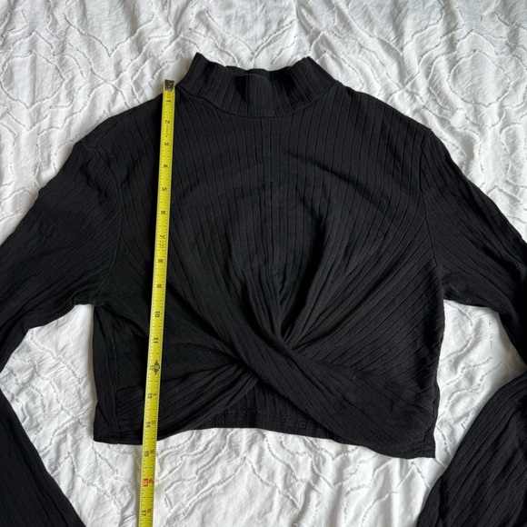 SHEIN Black Long Sleeve Tie Front Cropped Turtleneck Ribbed - Picture 3 of 8